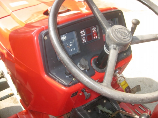 ขายรถไถTRACTOR YAMAR YM2010 (20แรง) พร้อมใช้งาน