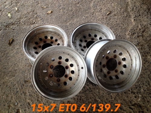 ขายล้อหยดน้ำ 15x7 ใส่ 6/139.7 *6500 บาทครับ