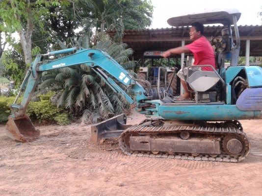 ขายรถขุด KOMATSU PC25-1 รถสวยสภาพดี