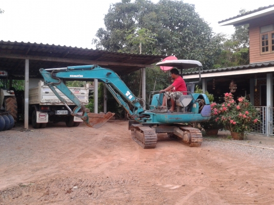 ขายรถขุด KOMATSU PC25-1 รถสวยสภาพดี