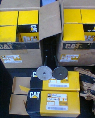 ขายฝาสูบ CAT D4 ฝาบาง พร้อมหัวแชมเบอร์ และวาล์วของใหม่แท้ ขายฝาสูบ CAT D4 ฝาบาง พร้อมหัวแชมเบอร์ และวาล์วของใหม่แท้