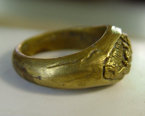 ให้เช่า แหวนมีพญานาค 2 ตัว ให้เช่า แหวนมีพญานาค 2 ตัว