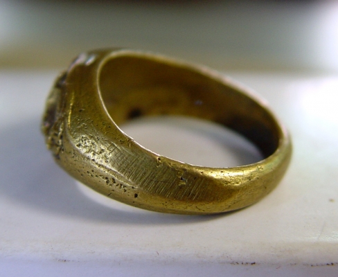 ให้เช่า แหวนมีพญานาค 2 ตัว ให้เช่า แหวนมีพญานาค 2 ตัว