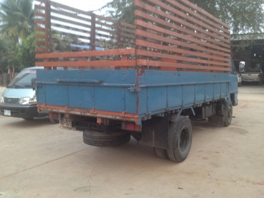 ขายรถ 6 ล้อ NPR