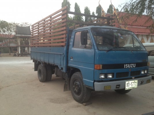 ขายรถ 6 ล้อ NPR