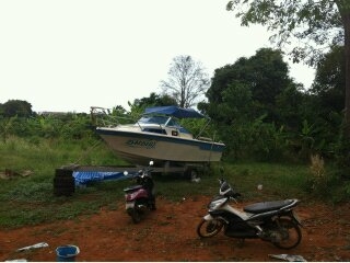 ขายด่วน เรือสวยมาก ขนาด 23 ฟุต ราคาถูก สนใจโทร 081-9399730 คุณวุฒิ