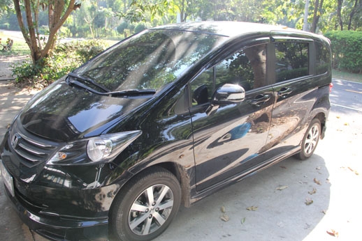 Honda freed 2012 ขายดาวน์ ด่วน ถูก ๆ ครับ