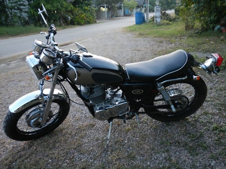 ขายด่วนคร้าบ sr400 สวย ๆ เครื่องแน่น อินวอยเสียสรรพสามิตแล้ว