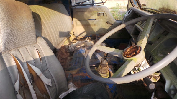 TOYOTA  หัวเดิม เครื่องเดิม  ไม่มีเล่มทะเบียน จอดมาสี่ปีค่ะ