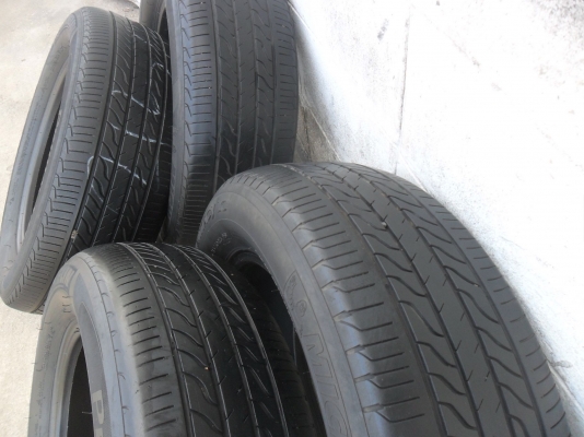 ยาง MICHELIN  215/60R16 ปี10