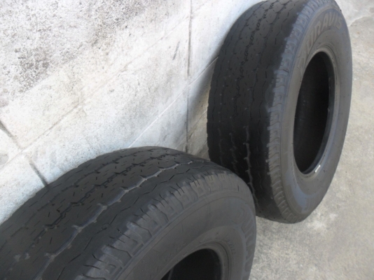 ยาง BRIDGESTONE 225/75R15 ปี10