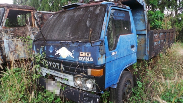 TOYOTA 6 ล้อ หัวเดิม เครื่องเดิม ค่ะ TOYOTA 6 ล้อ หัวเดิม เครื่องเดิม ค่ะ