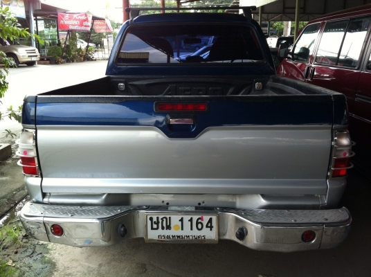 ขายสตาด้าแกรนดิสปี03เครื่อง2.8/4WD 4ประตูสวยๆ ขายสตาด้าแกรนดิสปี03เครื่อง2.8/4WD 4ประตูสวยๆ