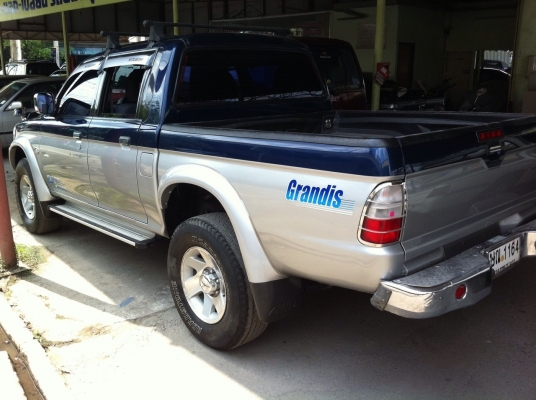 ขายสตาด้าแกรนดิสปี03เครื่อง2.8/4WD 4ประตูสวยๆ ขายสตาด้าแกรนดิสปี03เครื่อง2.8/4WD 4ประตูสวยๆ