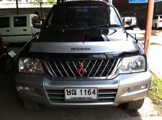 ขายสตาด้าแกรนดิสปี03เครื่อง2.8/4WD 4ประตูสวยๆ ขายสตาด้าแกรนดิสปี03เครื่อง2.8/4WD 4ประตูสวยๆ