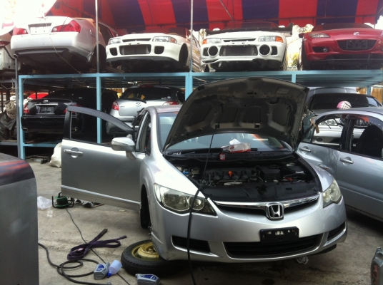 ขายหัวตัดและอะไหล่ HONDA CIVIC FD1 เครื่องยนต์แท้ R18A เกียร์ AT ขอบคุณมากครับคุณกุ๊ก. จ.นนทบุรี ขายหัวตัดและอะไหล่ HONDA CIVIC FD1 เครื่องยนต์แท้ R18A เกียร์ AT ขอบคุณมากครับคุณกุ๊ก. จ.นนทบุรี