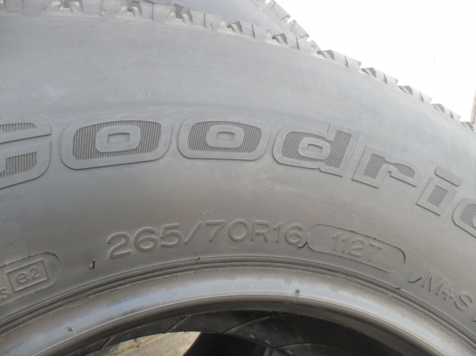 ยาง 265/70R16 สวยๆ 4 เส้น ยาง 265/70R16 สวยๆ 4 เส้น