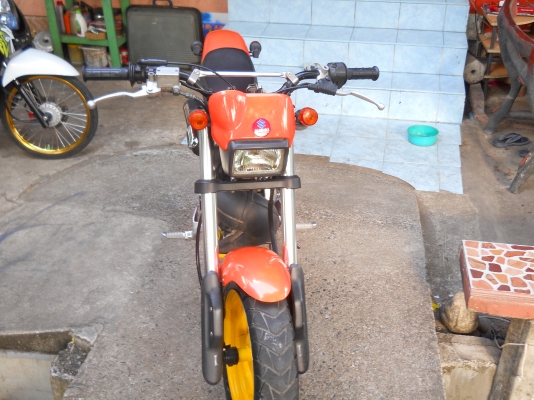 รถมอเตอร์ไซร์ suzuki (tel0908026015)