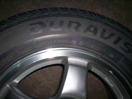 ล้อแม็กสกายลายGTS 5รู114 ขอบ16 กว้าง6.5 พร้อมยาง สภาพพร้อมใช้ มี2วงครับ