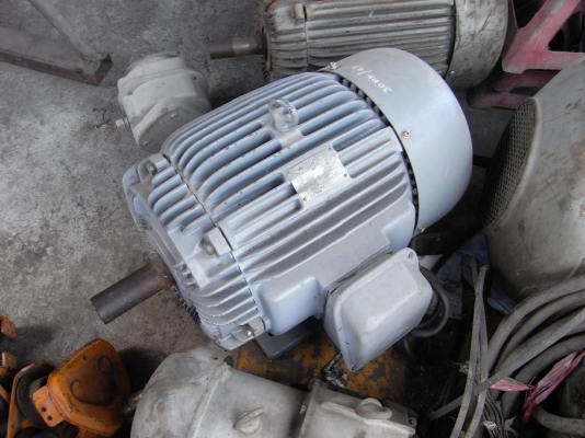 ขายมอเตอร์ 30 HP. 1400 RPM. 380 V สภาพสวย พร้อมใช้งาน ทรับประกันคุณภาพการใช้งาน