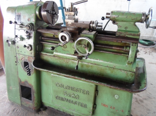 แท่นกลึง 3 ฟุต อังกฤษ  2 เพลา เกียร์บล็อก  40,000