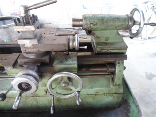แท่นกลึง 3 ฟุต อังกฤษ  2 เพลา เกียร์บล็อก  40,000