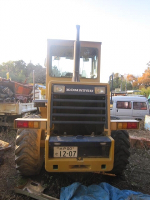 รถตักล้อยาง  WA100-1-20997  สภาพเดิมจากนอก  ยังไม่เคยใช้งานในไทย  โทร.081-373-0559