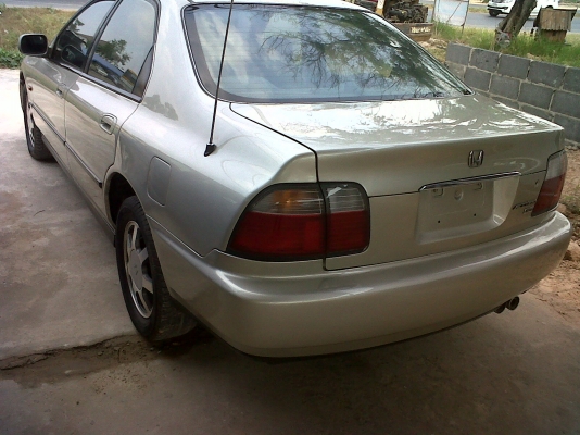 ขายรถแอกคอดปี1996เกียร์ออโต้แอร์เย็น เครื่องดี ยางสวยทุกเส้น