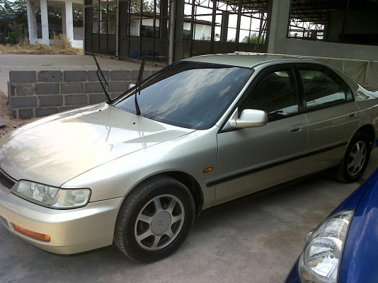 ขายรถแอกคอดปี1996เกียร์ออโต้แอร์เย็น เครื่องดี ยางสวยทุกเส้น