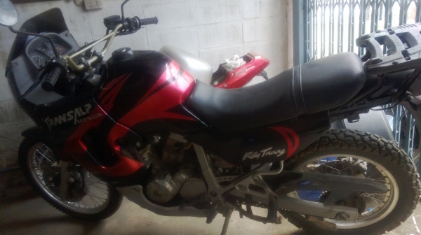 ขาย Honda transalp 650 ทะเบียน