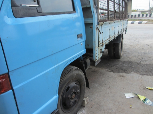 ขาย NKR ล้อ หัวยกได้ รถห้างแท้สวยจริงๆเอาช่างมาดูได้เลย กระบะไม้พร้อมกรง