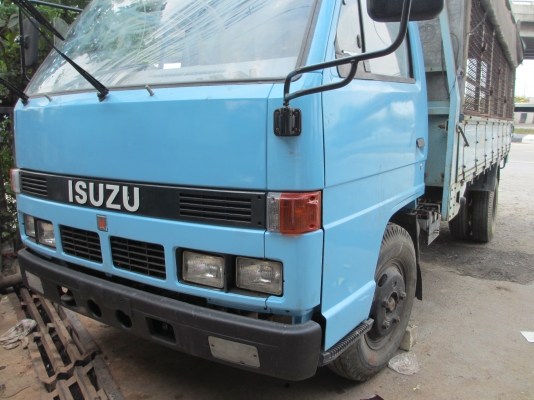 ขาย NKR ล้อ หัวยกได้ รถห้างแท้สวยจริงๆเอาช่างมาดูได้เลย กระบะไม้พร้อมกรง