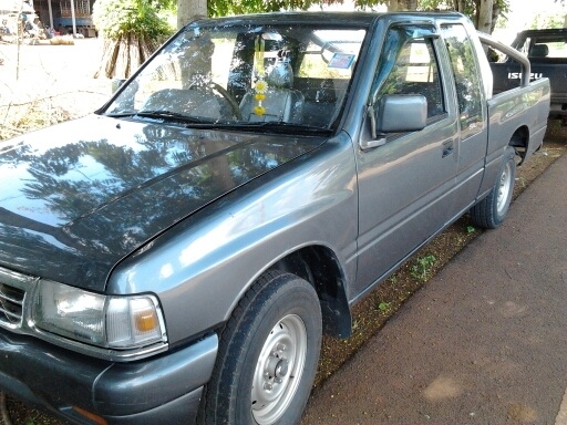 ISUZU TFR มังกรทอง SPACE CAB 2.5 MT ปี 32 สภาพดีทั้งคัน แปลงเป็นหน้าแป๊ะยิ้ม สภาพอย่างสวยสีบางทั้งคัน เครื่องแห้งแรงดี ภายในสวยครบ แอร์เย็น พวงมาลัยเพาเวอร์ ช่วงล่างคัชซีสวยไม่มีผุ ยางสภาพดีพร้อมใช้งานได้เลยครับ เอกสารทะเบียนภาษีครบไม่มีขาดพร้อมโอน ราคาต่