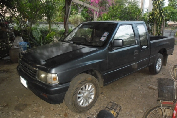 ISUZU TFR มังกรทอง SPACE CAB 2.5 MT ปี 32 สภาพดีทั้งคัน แปลงเป็นหน้าแป๊ะยิ้ม สภาพอย่างสวยสีบางทั้งคัน เครื่องแห้งแรงดี ภายในสวยครบ แอร์เย็น พวงมาลัยเพาเวอร์ ช่วงล่างคัชซีสวยไม่มีผุ ยางสภาพดีพร้อมใช้งานได้เลยครับ เอกสารทะเบียนภาษีครบไม่มีขาดพร้อมโอน ราคาต่