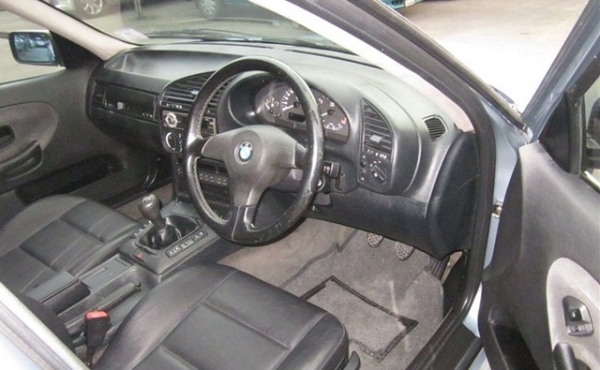 ขายด่วน BMW 325 M50  e36