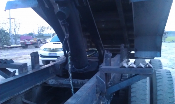 ขายรถ10ล้อดั๊ม HINO 500 เครื่อง260แรง สวยๆพร้อมใช้ ขายรถ10ล้อดั๊ม HINO 500 เครื่อง260แรง สวยๆพร้อมใช้