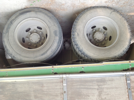 สิบล้อหัวยาว