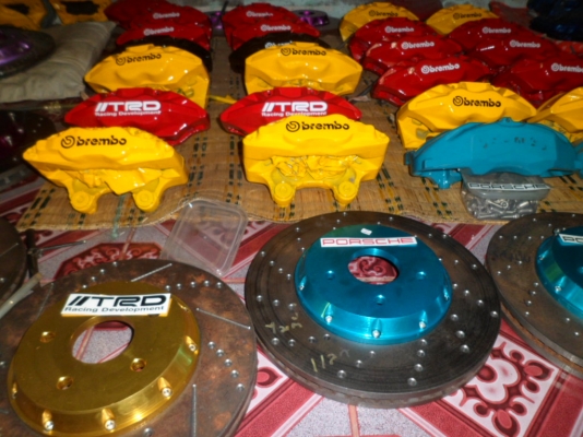 ขายชุดเบรค ARISTO 4 port โต ๆ +จานเจาะรู+เสาะร่อง+ขายึด ใส่รถกะบะ + รถเก่ง