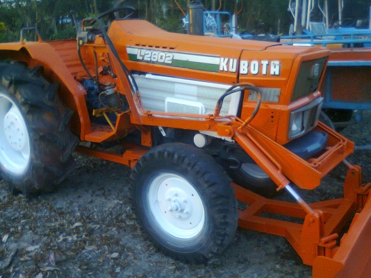 คูโบต้า L2602 ข้างขาว ใบดันหน้า + ผานพรวน สภาพพร้อมใช้