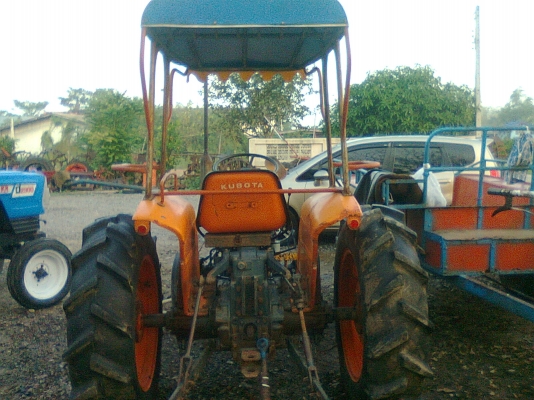 คูโบต้า L2200 สภาพเดิมๆ + พร้อมผานกระทู้ 5 ใบ + ล้อเหล็ก คูโบต้า L2200 สภาพเดิมๆ + พร้อมผานกระทู้ 5 ใบ + ล้อเหล็ก