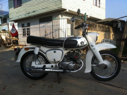 ขาย c95 benlyแท้ๆ สวยๆ ทะเบียน เครื่องดี ของเดิมทั้งคัน สีสวย สตาทร์มือได้ 0819884773