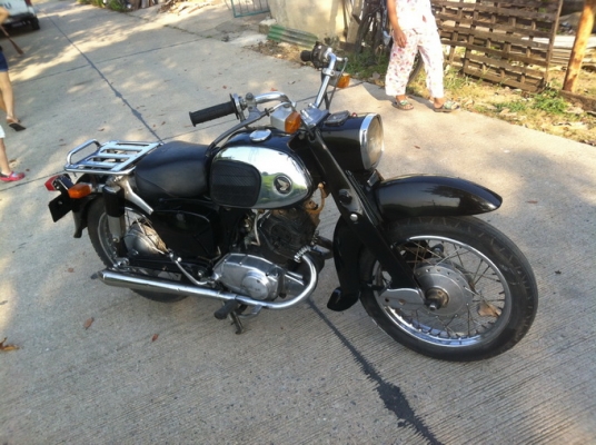 ขาย c95 สวยๆ โครงbenly มีเอกสาร เครื่องจบ สีดี ขีไกลๆได้ไม่มีปัญหา 39000