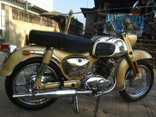 ขายc92 ทะเบียนพร้อมเอกสารการโอน ชุบทั้งคัน เครื่องจบๆ ไฟติดทุกดวง อะหลั่ยเก่าแถมให้เยอะ