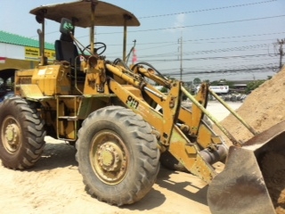 ขายรถตัก CAT910/SN80U สภาพดี พร้อมใช้งาน สนใจติดต่อ คุณรัตนศักดิ์ โทร.081-7621704