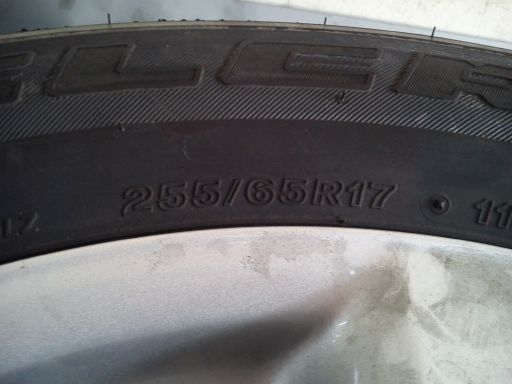 ล้อแม็ก Isuzu V-cross 17 ยาง 255-65-17 ปี 12 ล้อแม็ก Isuzu V-cross 17 ยาง 255-65-17 ปี 12