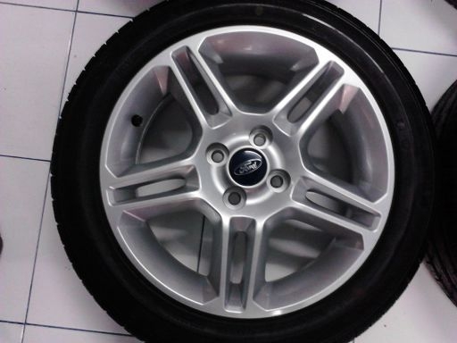 ล้อFord เฟียสต้า 16-4-100 ติดยาง คอนติเนียลทัล ปี 2013 195-50-16 แม็กเดิมสภาพดี 4วงขาย 12,000 บาท ล้อFord เฟียสต้า 16-4-100 ติดยาง คอนติเนียลทัล ปี 2013 195-50-16 แม็กเดิมสภาพดี 4วงขาย 12,000 บาท