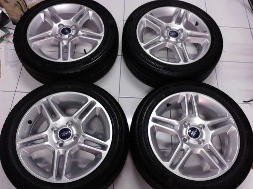 ล้อFord เฟียสต้า 16-4-100 ติดยาง คอนติเนียลทัล ปี 2013 195-50-16 แม็กเดิมสภาพดี 4วงขาย 12,000 บาท ล้อFord เฟียสต้า 16-4-100 ติดยาง คอนติเนียลทัล ปี 2013 195-50-16 แม็กเดิมสภาพดี 4วงขาย 12,000 บาท