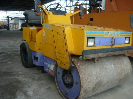 รถบดสั่นสะเทือน 4 ตัน Sakai TW350 รถนอกนำเข้าจากญี่ปุ่น ชม.ต่ำ สภาพดี