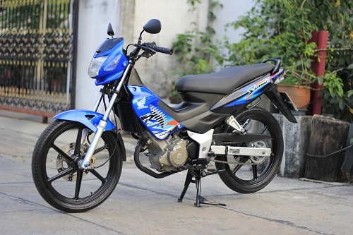 ขาย โซนิค น้ำเงิน สวยๆ ขาย โซนิค น้ำเงิน สวยๆ