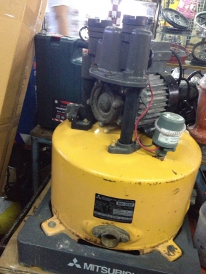 ปั๊มน้ำ มืองสองสภาพสวยครับ  300 วัตถ์